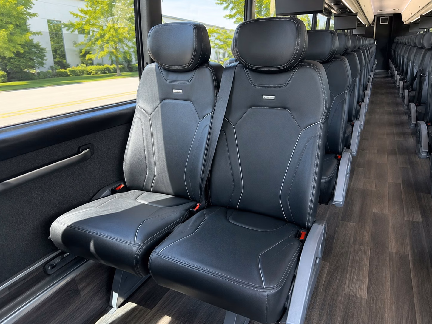 guest shuttle services between sugar land wedding venues and hotels